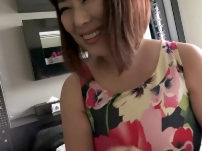   398con-061　四十路熟女の少女のような純粋性交悶え喘ぎイキまくる 